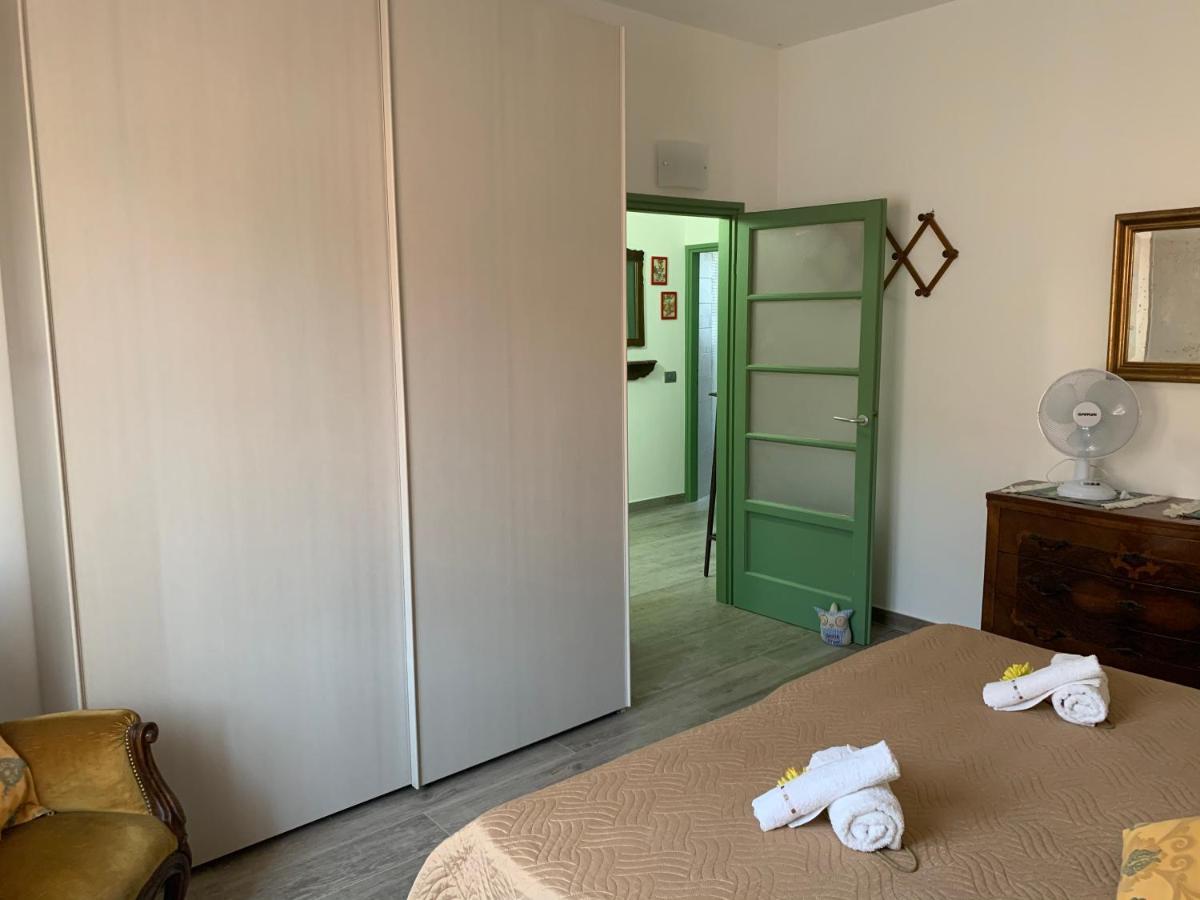 מנדלו דל לאריו Casa Tiffany Tra Lago E Monti מראה חיצוני תמונה