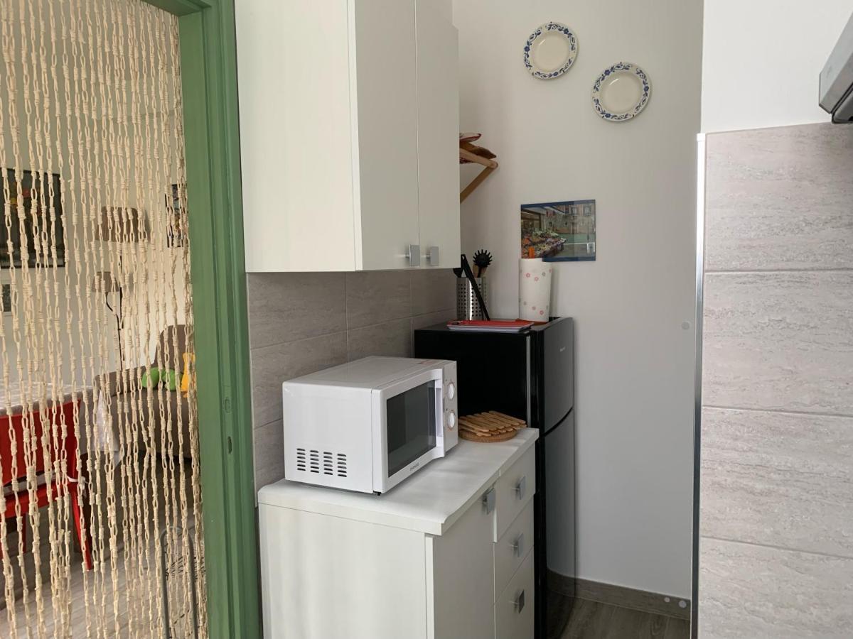 מנדלו דל לאריו Casa Tiffany Tra Lago E Monti מראה חיצוני תמונה